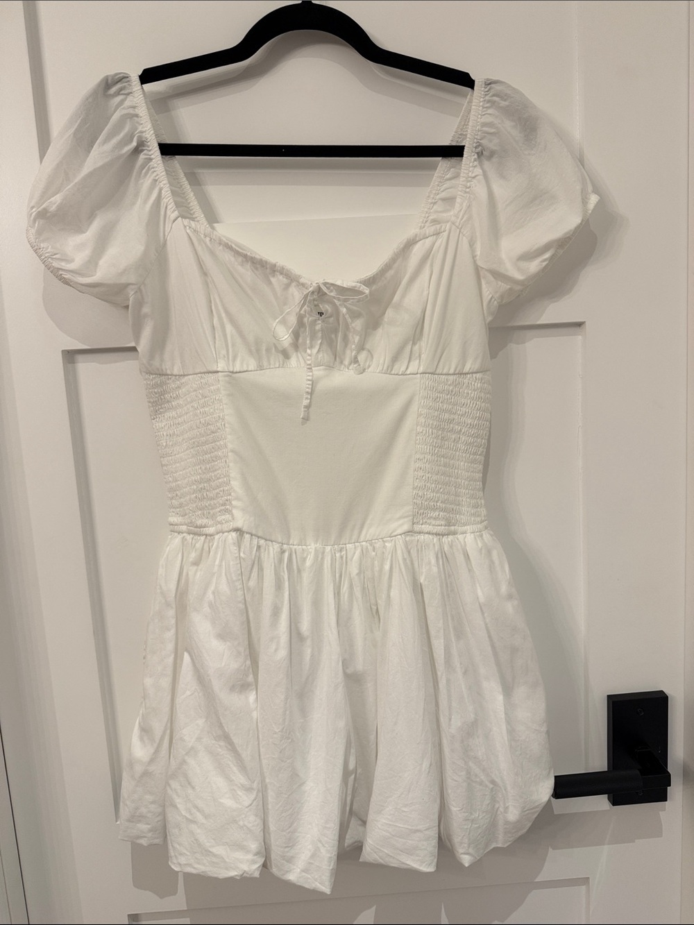 Hollister White Smocked Waist Tie-Front Mini Dress w shorts